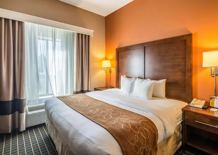 Comfort Suites